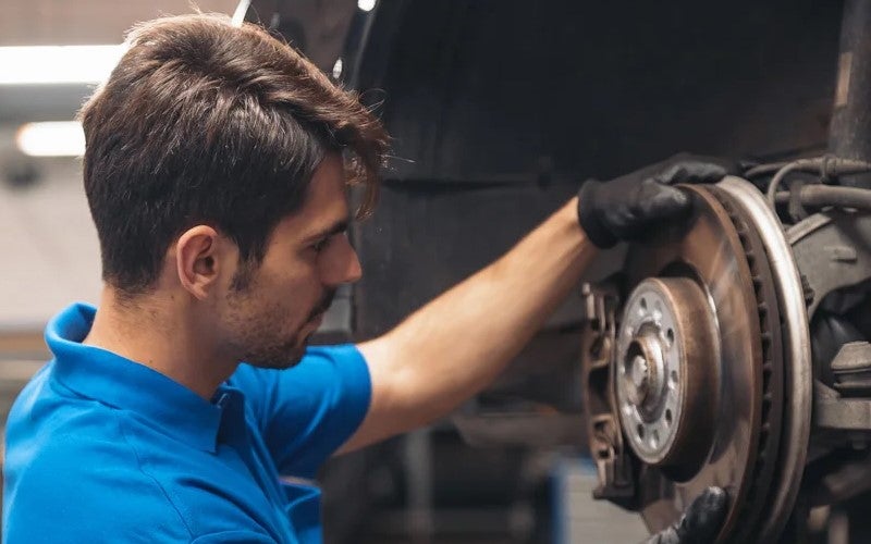 Brake Pad Rebate
Up to a $40 rebate* on the purchase and installation of select front and rear brake pads